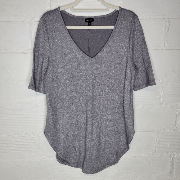 torrid Tops - Torrid Women's Size 0 (XL) Shirt Top Gray Silver Sparkle Shirttail Hem Short Sle